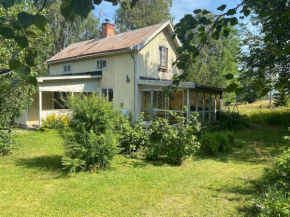 Hus nära Hallstaberget in Sollefteå
